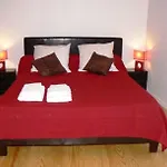 Lou Bed & Breakfast Lombrès