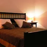 Bed & Breakfast Lou Lombrès